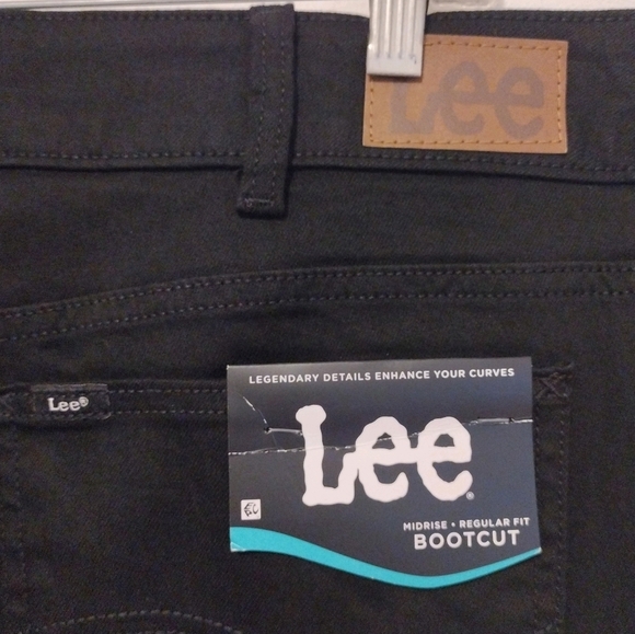 Lee - Mid Rise Bootcut Black Jeans Plus Size Petite - Picture 12 of 16